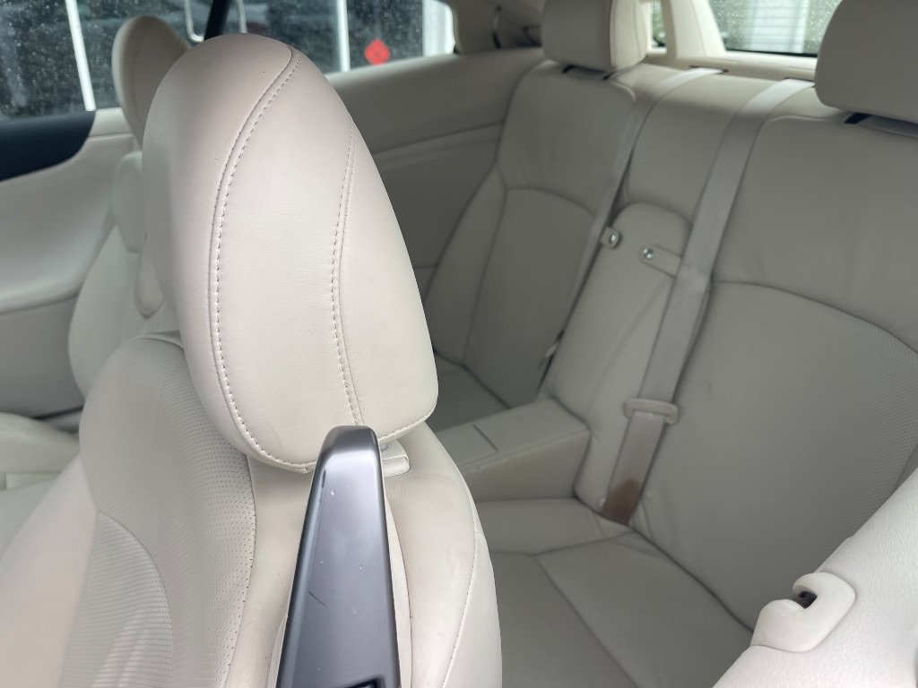 Used 2010 Lexus IS 350C RWD image 9