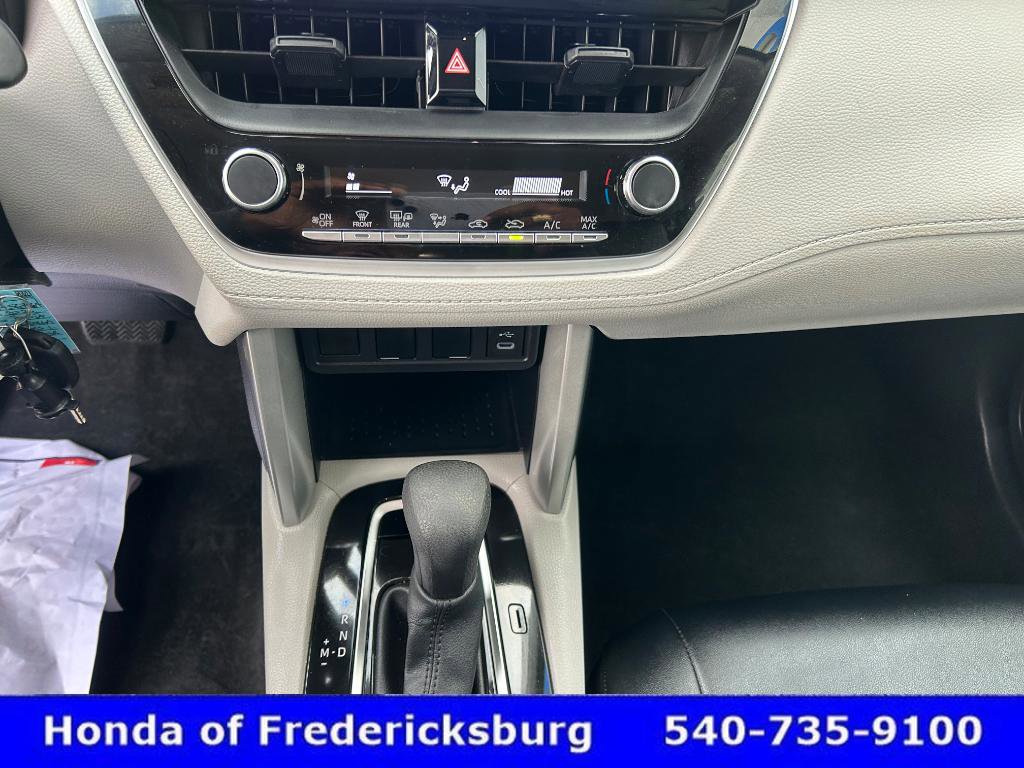 Used 2025 Toyota Corolla Cross L image 35