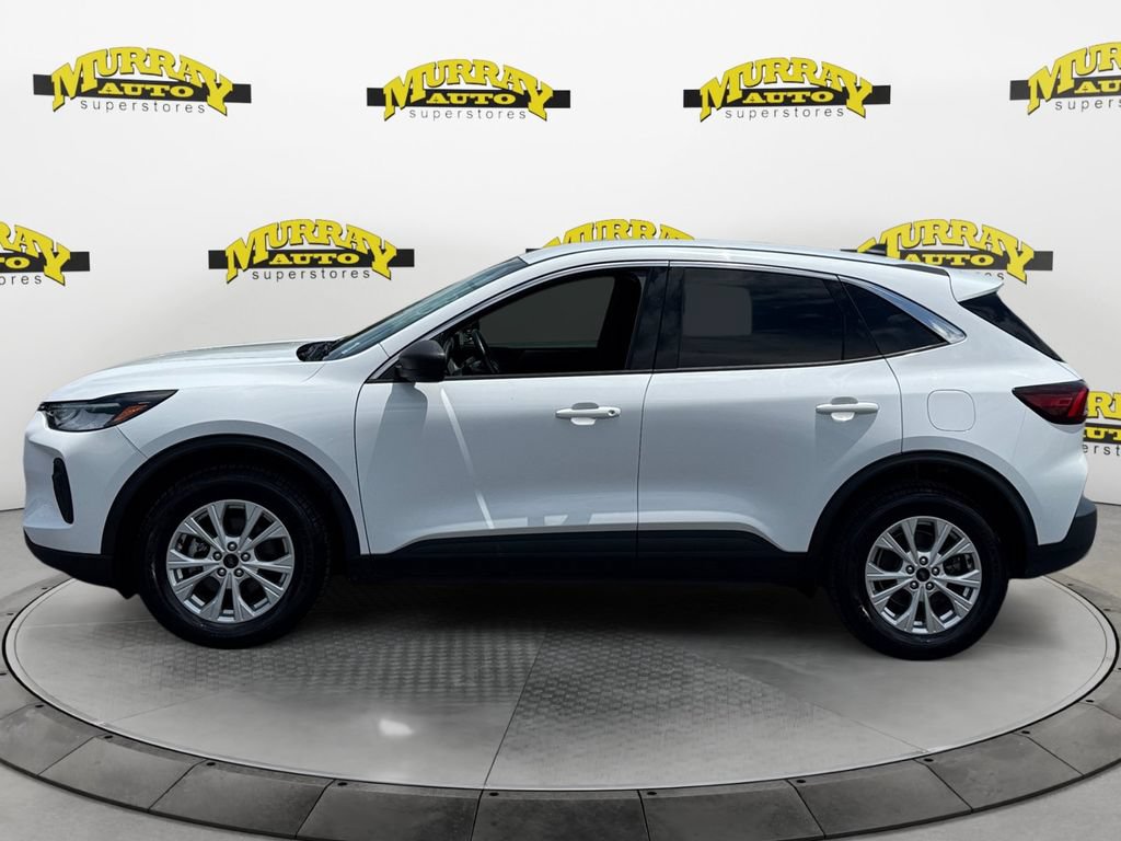 Certified 2024 Ford Escape Active w/ Tech Pack #1 AWD/4WD image 2