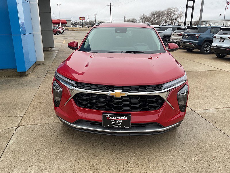New 2026 Chevrolet Trax LT w/ Driver Confidence Package image 3