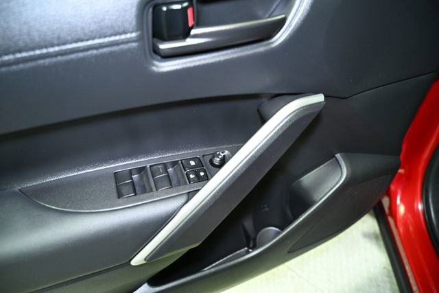 Used 2024 Toyota Corolla Cross AWD Hybrid w/ Moonroof Package image 28