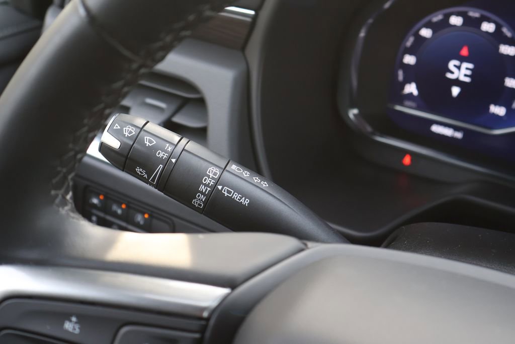 Certified 2024 Chevrolet Suburban Z71 w/ Off-Road Capability Package AWD/4WD image 26