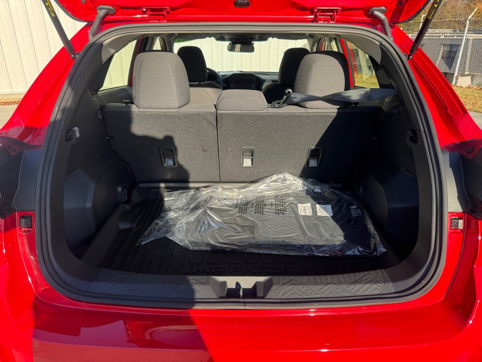 Certified 2025 Subaru Impreza 2.0i image 17