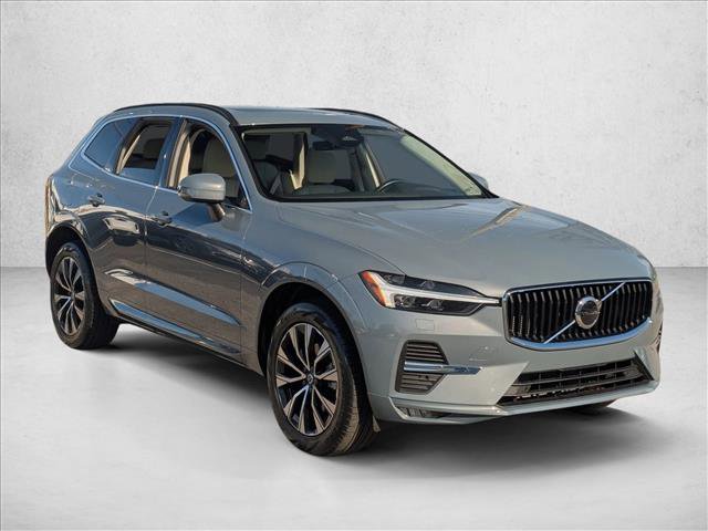 Used 2023 Volvo XC60 B5 Core w/ Climate Package image 3