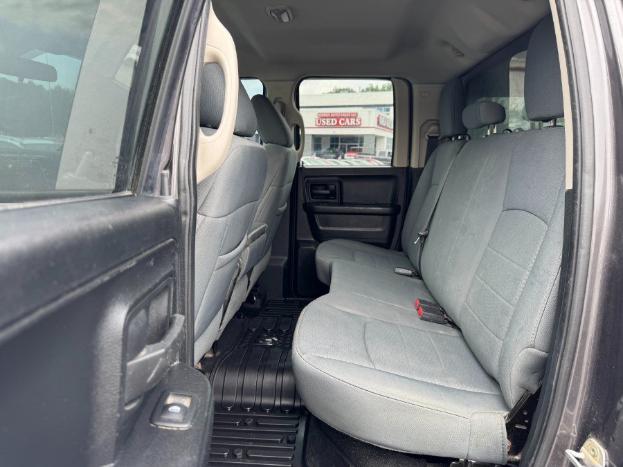 Used 2014 RAM 1500 ST w/ SXT Appearance Group AWD/4WD image 16