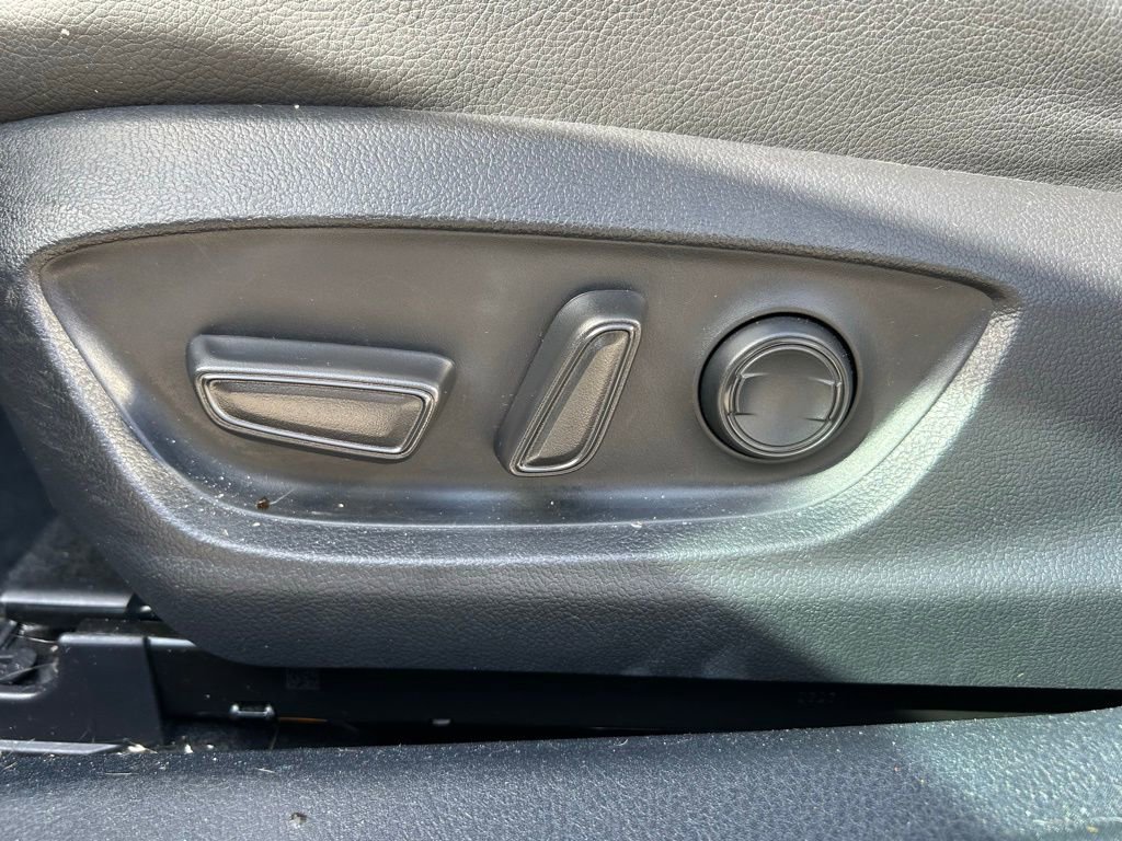 Used 2024 Toyota Camry SE image 16