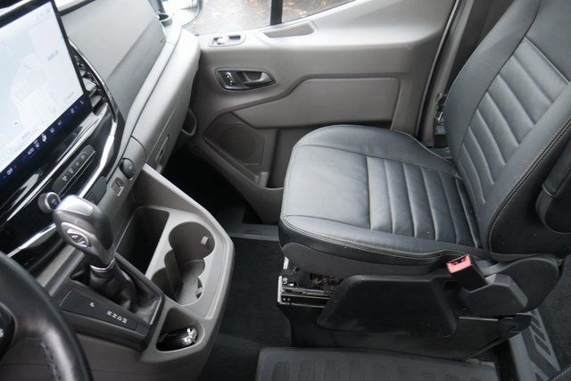 Used 2023 Ford Transit 350 XLT image 21