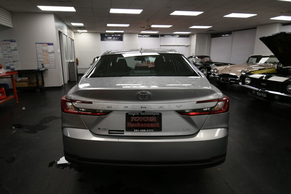 Certified 2025 Toyota Camry LE image 6