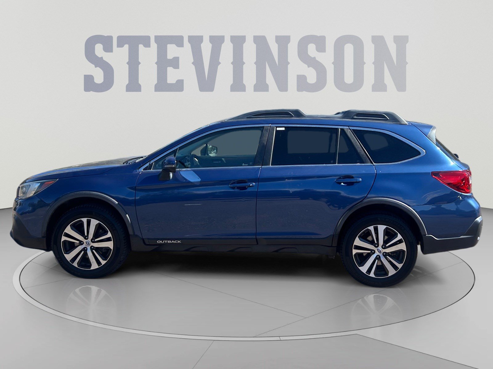 Used 2019 Subaru Outback 2.5i Limited AWD/4WD image 2