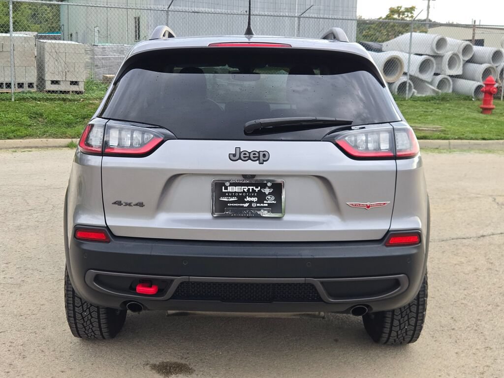 Used 2019 Jeep Cherokee Trailhawk AWD/4WD image 15