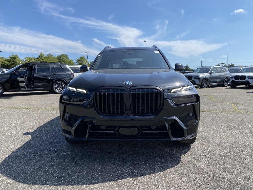 New 2026 BMW X7 xDrive40i image 2