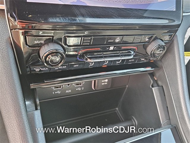 New 2025 Jeep Grand Cherokee Limited image 23