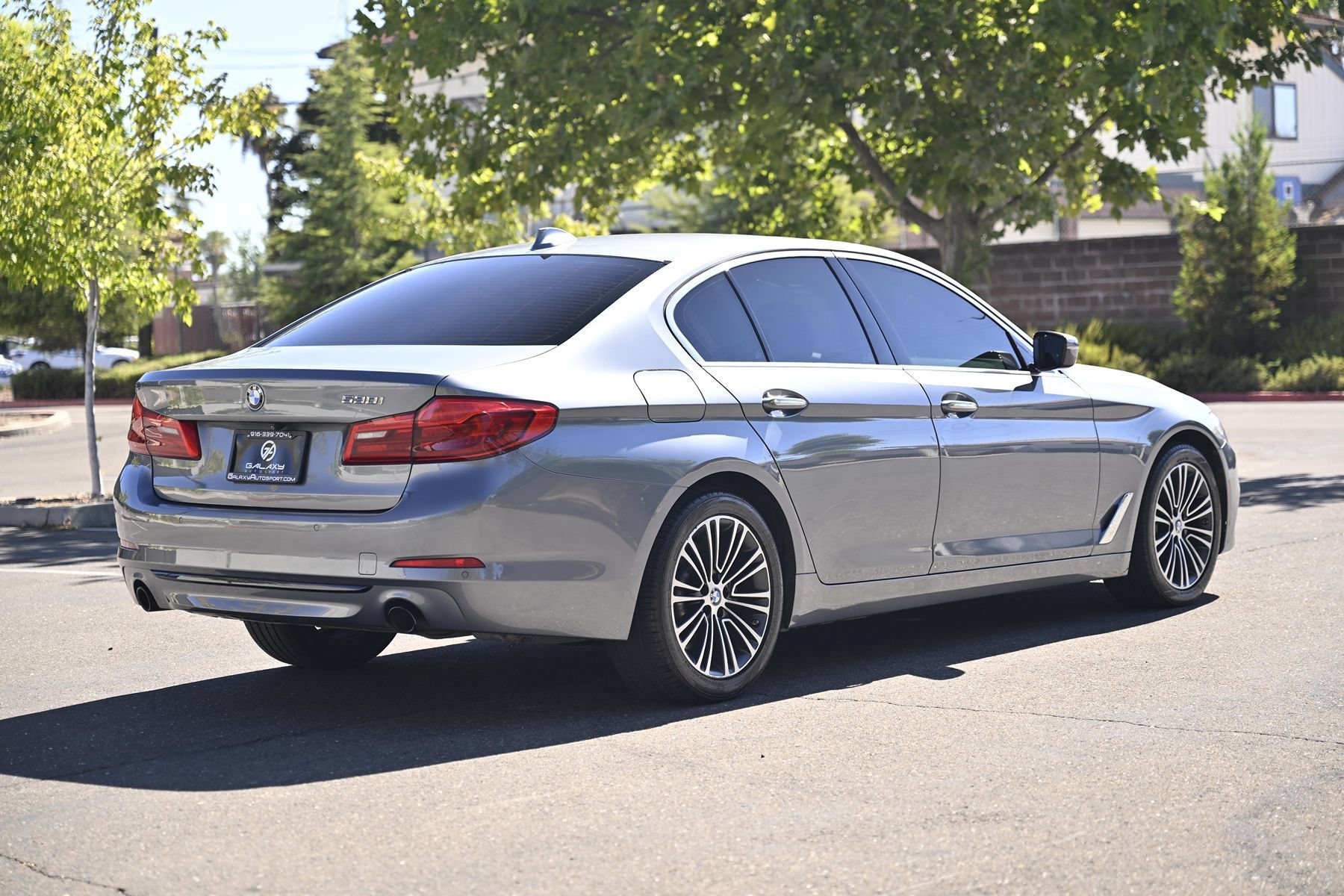 Used 2018 BMW 530i RWD image 5