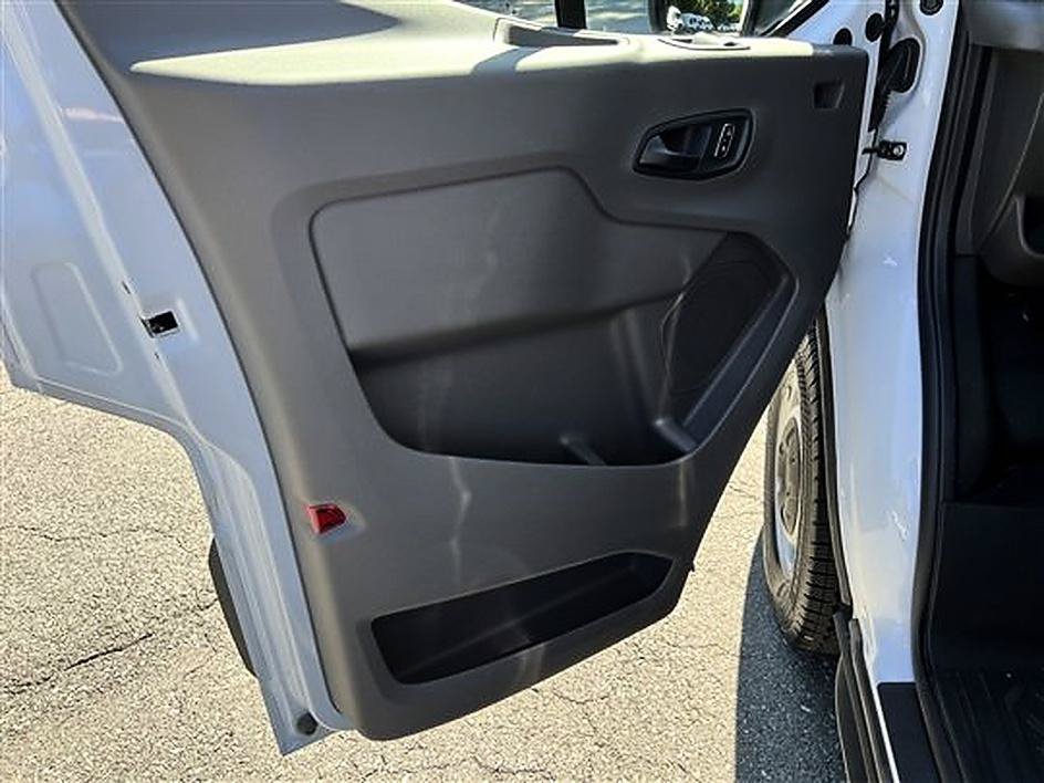 New 2024 Ford Transit 250 Low Roof RWD image 8