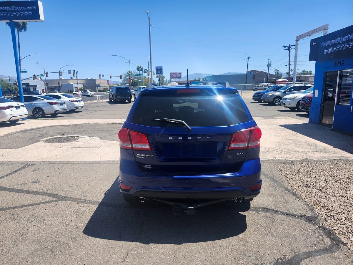 Used 2012 Dodge Journey SXT w/ Popular Equipment Group AWD/4WD image 12