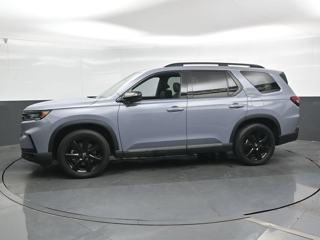 Used 2025 Honda Pilot Black Edition image 7