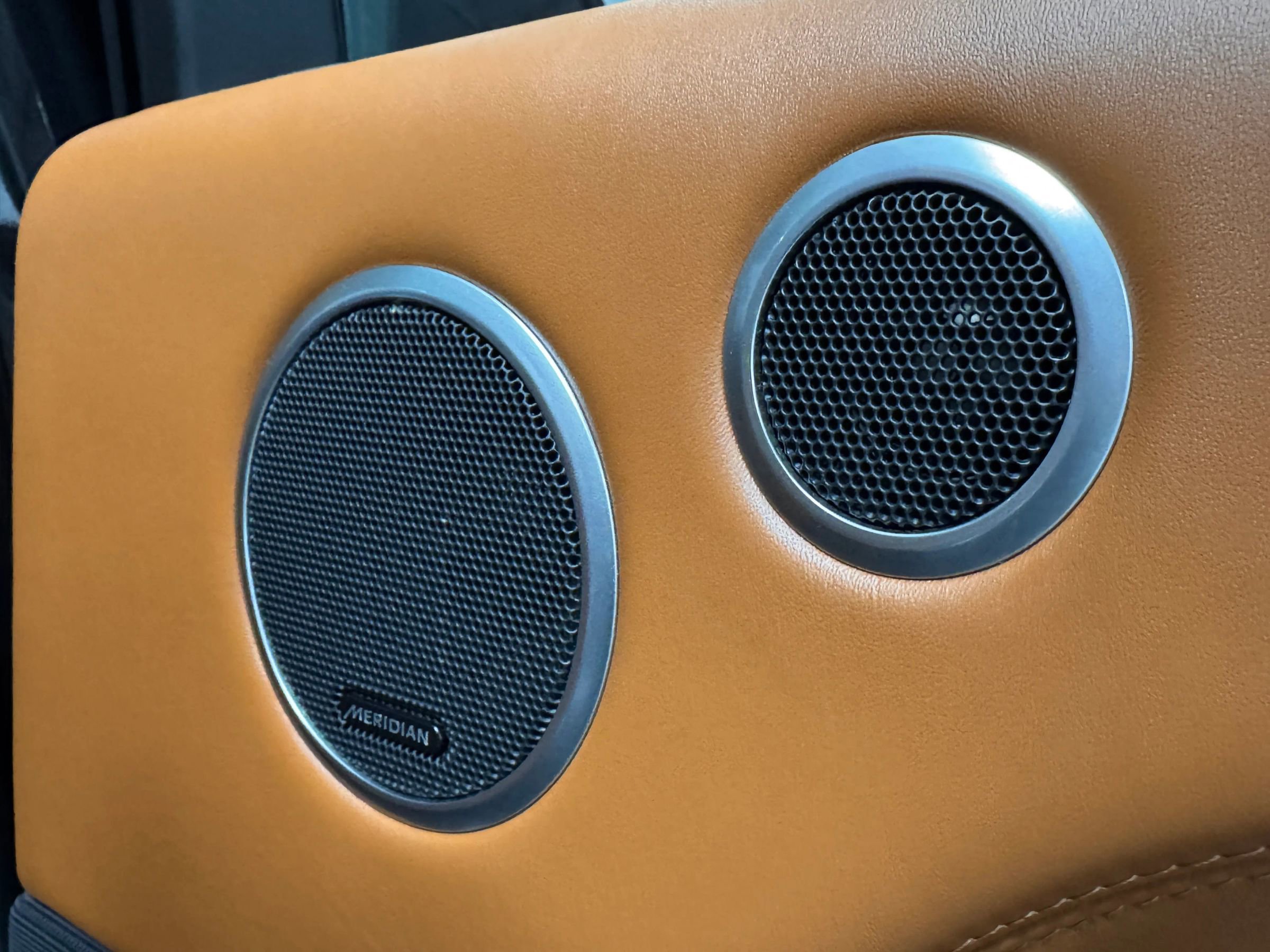 Used 2015 Land Rover Range Rover Autobiography image 22