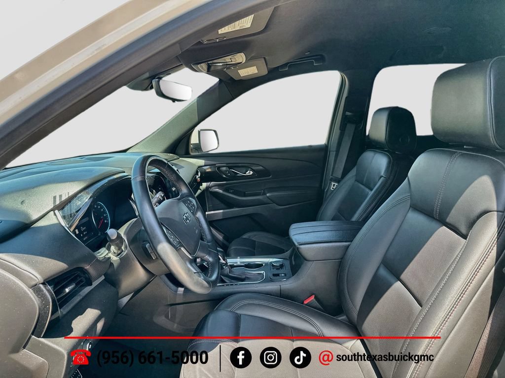 Used 2023 Chevrolet Traverse RS FWD image 12