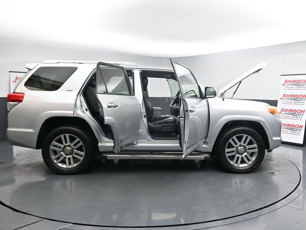 Used 2011 Toyota 4Runner SR5 w/ Convenience Pkg image 44