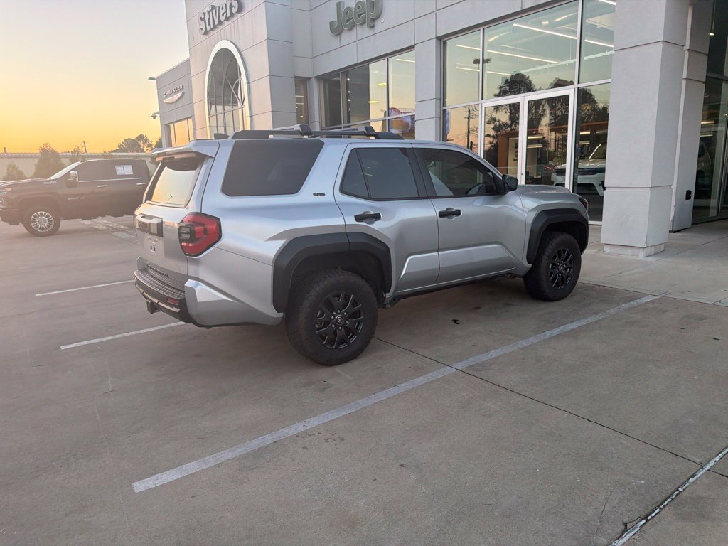 Used 2025 Toyota 4Runner SR5 AWD/4WD image 19
