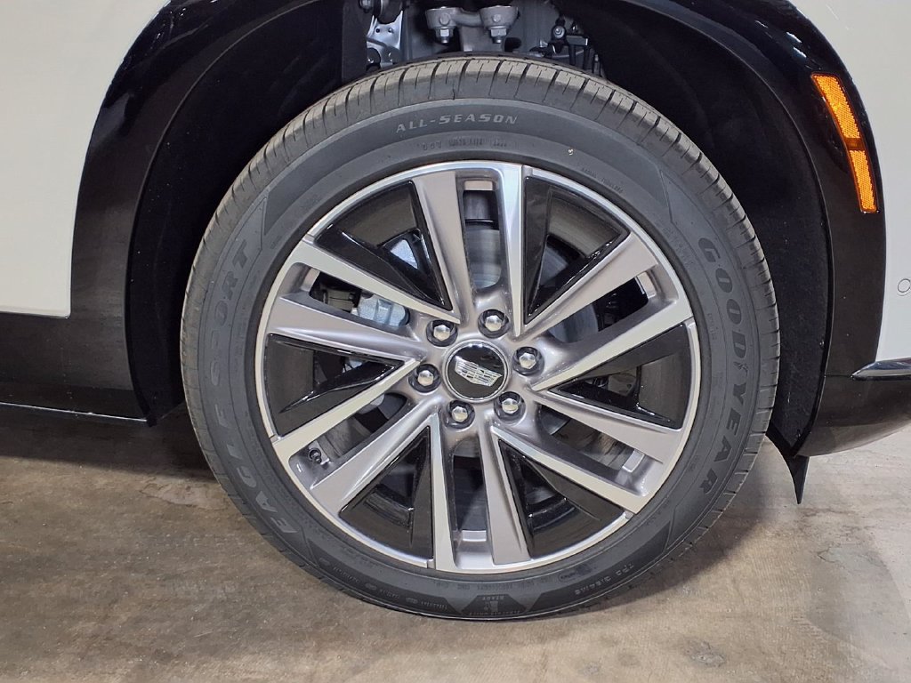 New 2027 Cadillac Vistiq Luxury AWD/4WD image 4