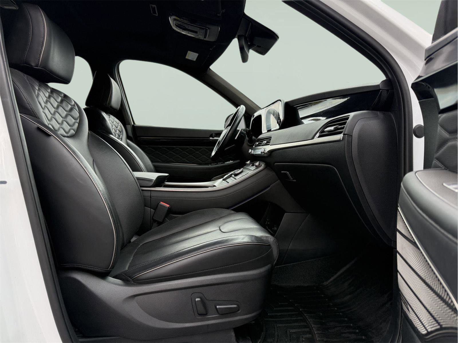 Used 2022 Hyundai Palisade Calligraphy image 23