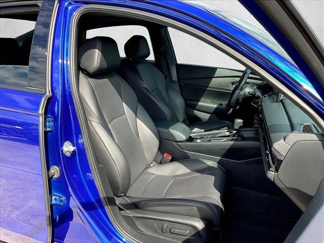 Used 2025 Honda Accord Sport image 9