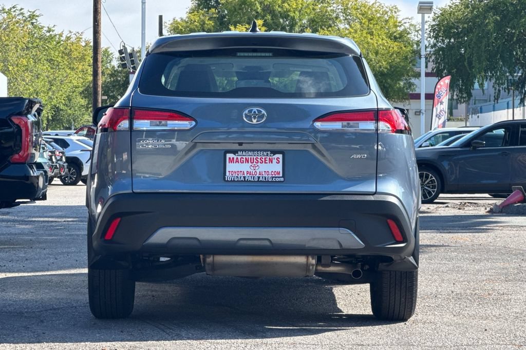 Certified 2024 Toyota Corolla Cross L AWD/4WD image 4