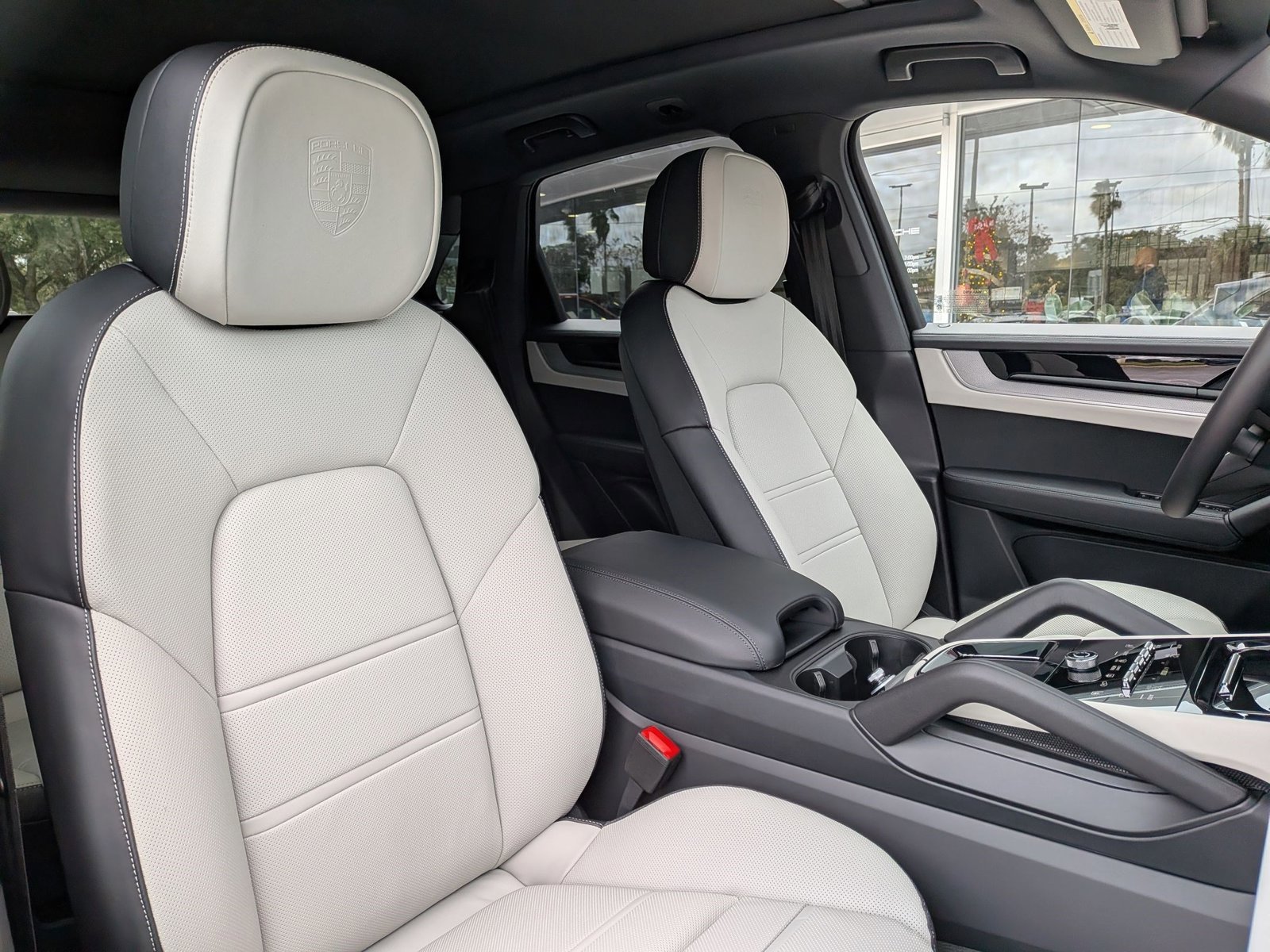 New 2026 Porsche Cayenne image 24