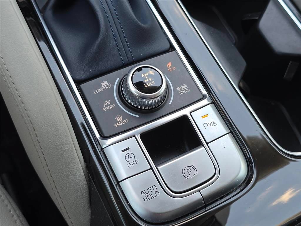 Certified 2023 Kia Telluride EX w/ EX Captain's Chair Package AWD/4WD image 25