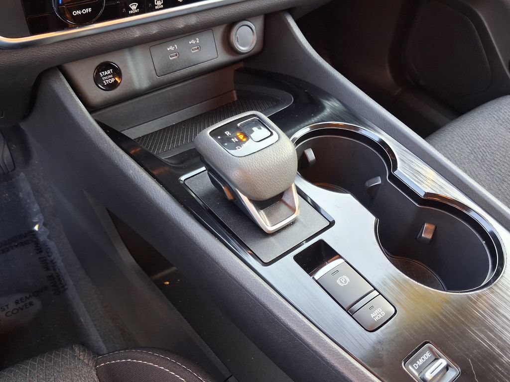 Used 2026 Nissan Rogue SV FWD image 23