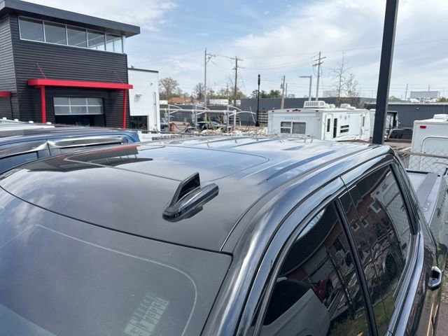 Used 2024 GMC Sierra 1500 AT4 w/ Technology Package image 12