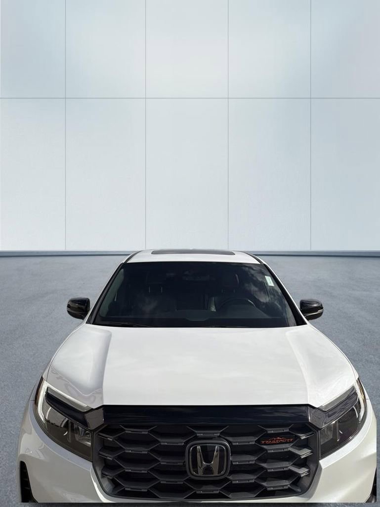 Used 2025 Honda Ridgeline TrailSport image 10