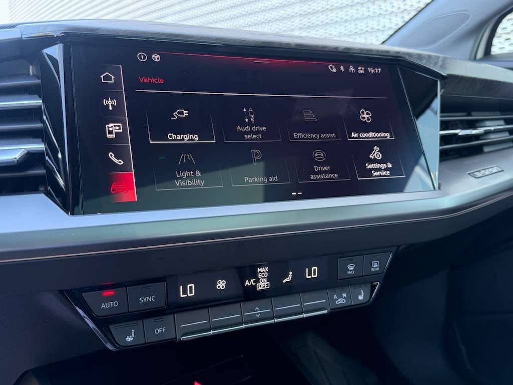 Used 2024 Audi Q4 e-tron Premium w/ Convenience Package image 24