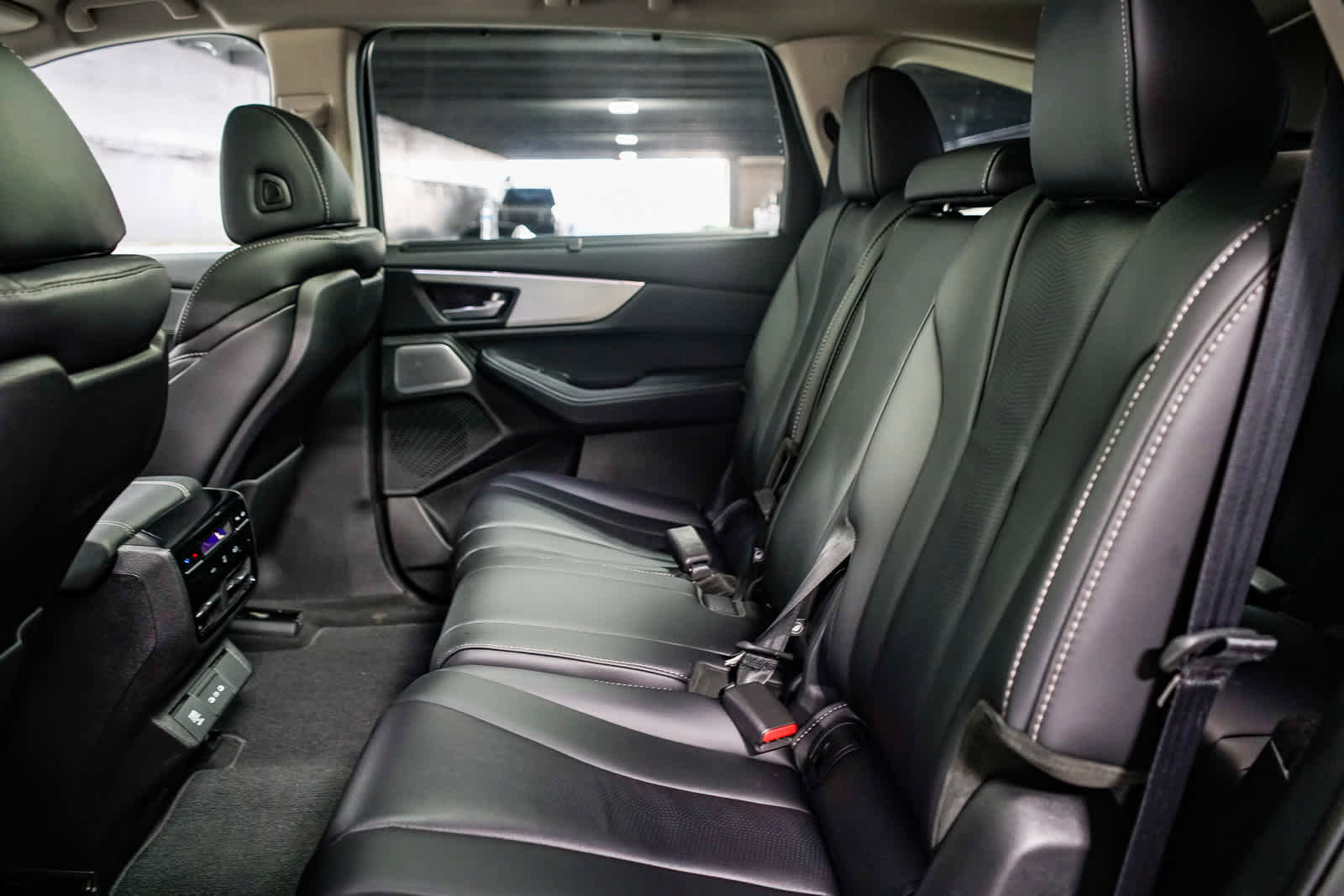 Used 2025 Acura MDX SH-AWD w/ Technology Package image 20