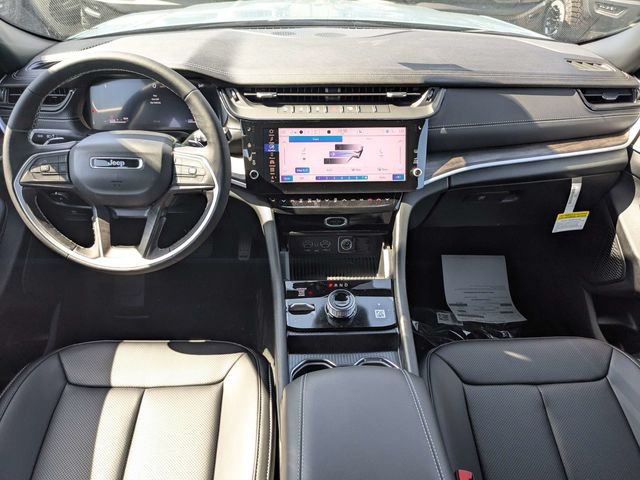 New 2026 Jeep Grand Cherokee L Limited w/ Luxury Tech Group II AWD/4WD image 15