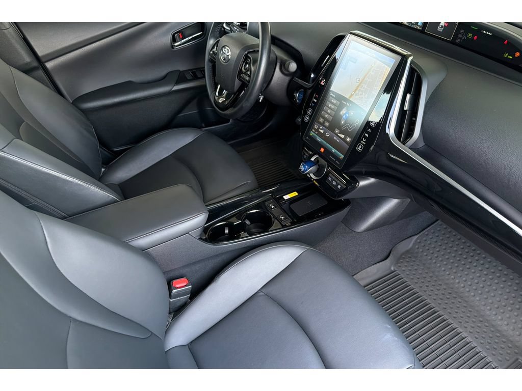Certified 2021 Toyota Prius Prime Limited FWD image 17