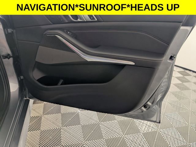 Used 2025 BMW X5 M60i image 36