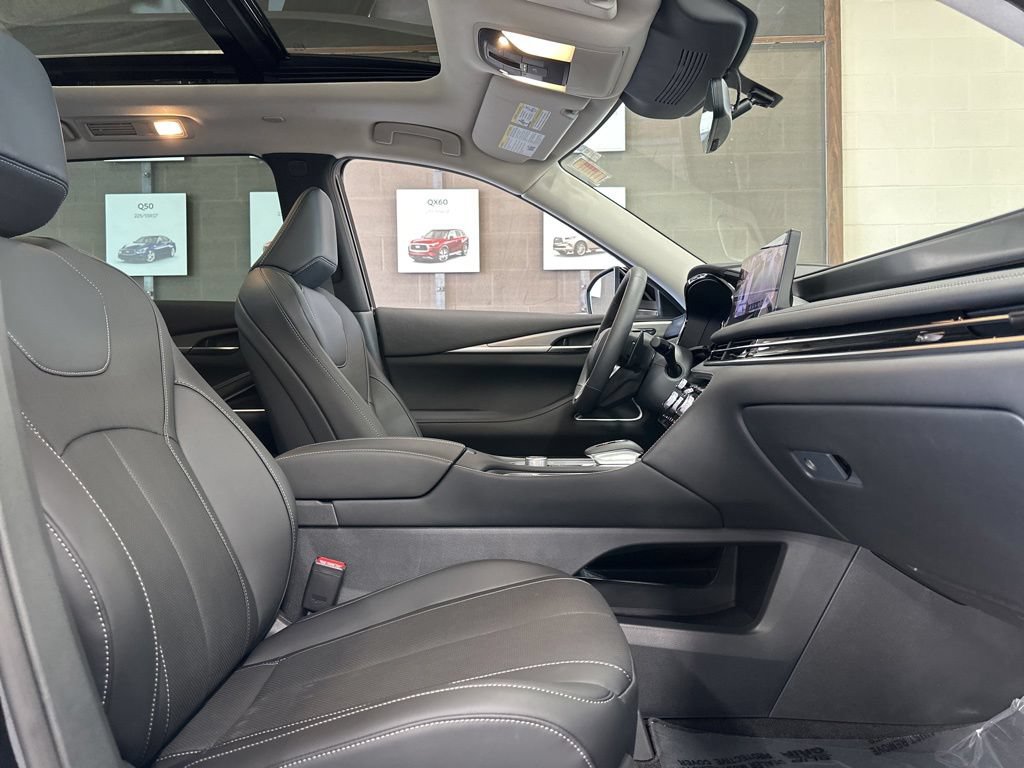 New 2027 INFINITI QX60 Luxe w/ Cargo Package AWD/4WD image 17