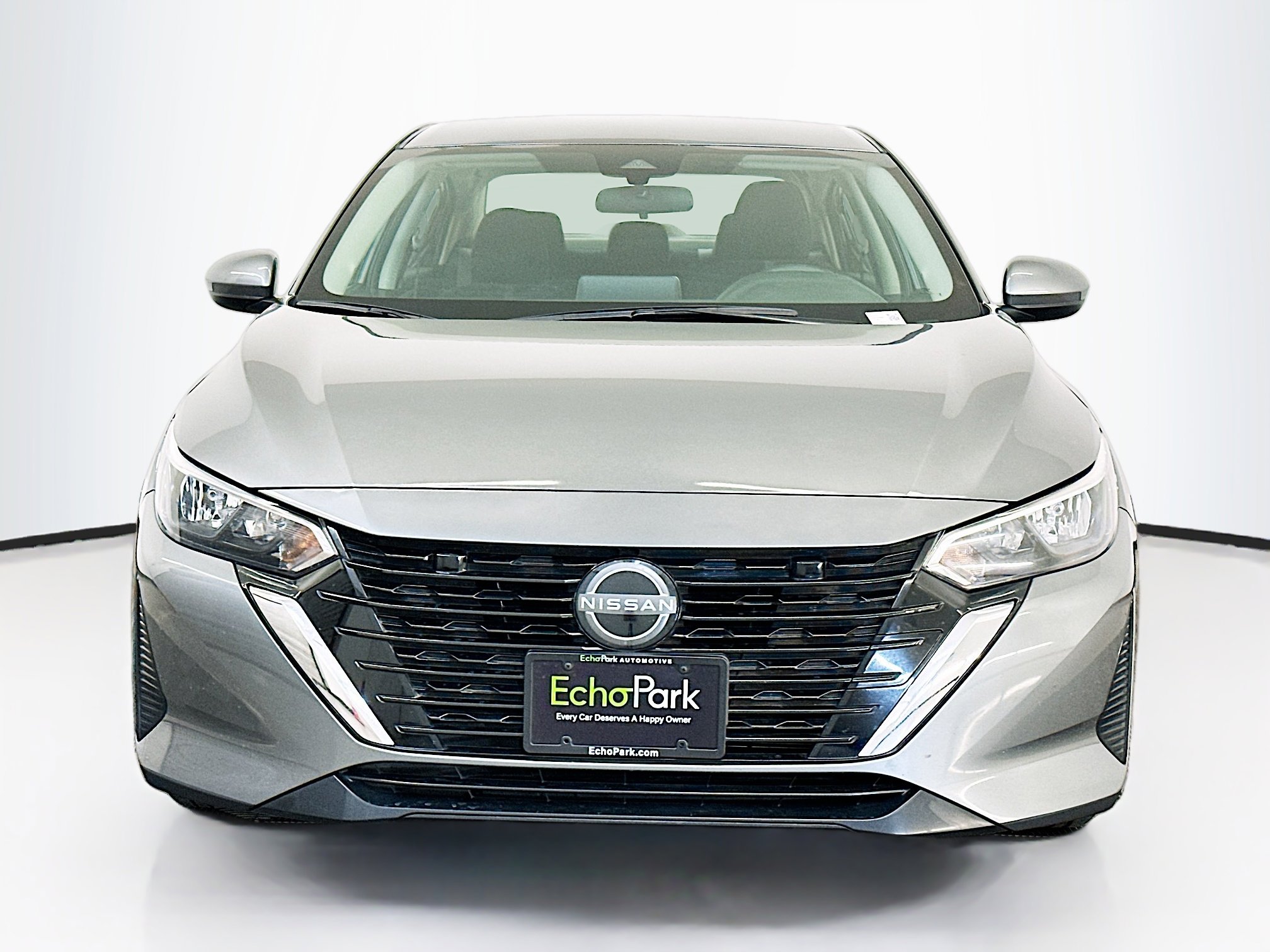 Used 2024 Nissan Sentra SV image 2