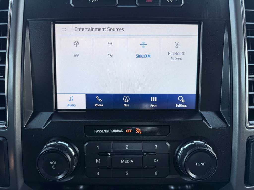 Used 2020 Ford F150 XLT w/ Equipment Group 302A Luxury AWD/4WD image 29
