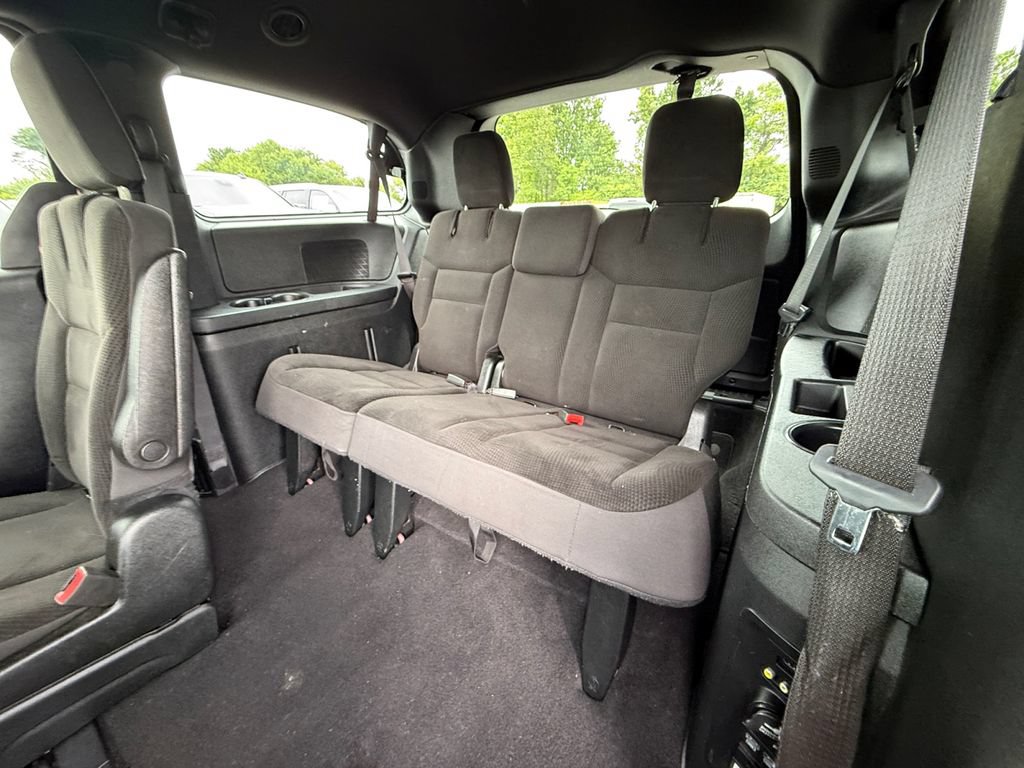 Used 2017 Dodge Grand Caravan SE FWD image 22