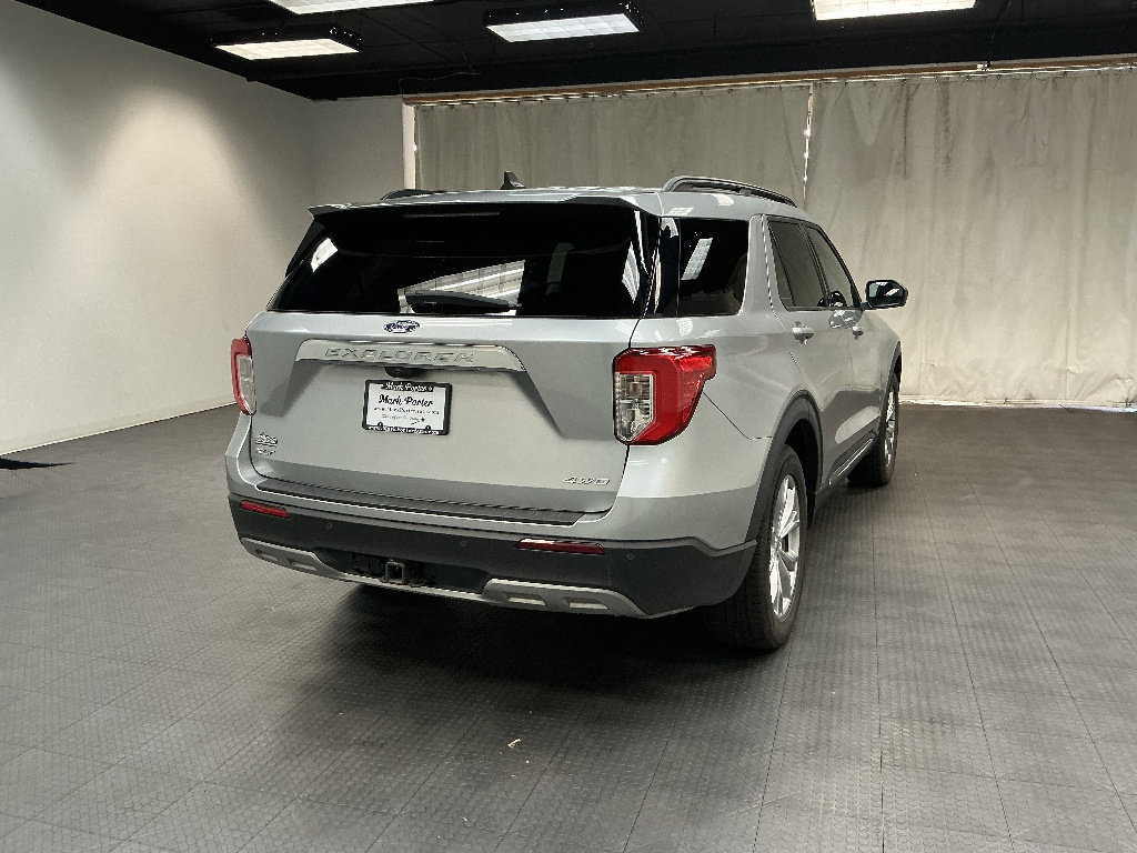 Used 2021 Ford Explorer XLT w/ Equipment Group 202A AWD/4WD image 7