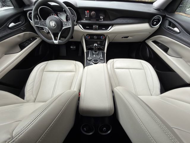 Used 2019 Alfa Romeo Stelvio RWD image 11
