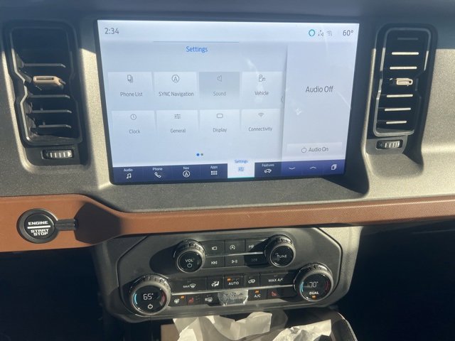 Used 2024 Ford Bronco Outer Banks image 8