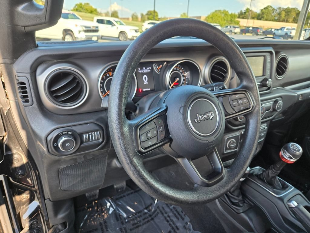 Used 2019 Jeep Wrangler Sport AWD/4WD image 10