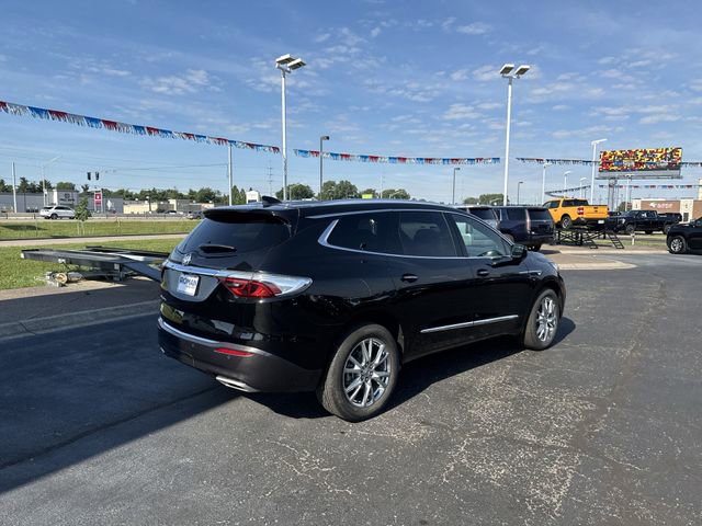 Used 2023 Buick Enclave Premium w/ Experience Buick Package FWD image 5