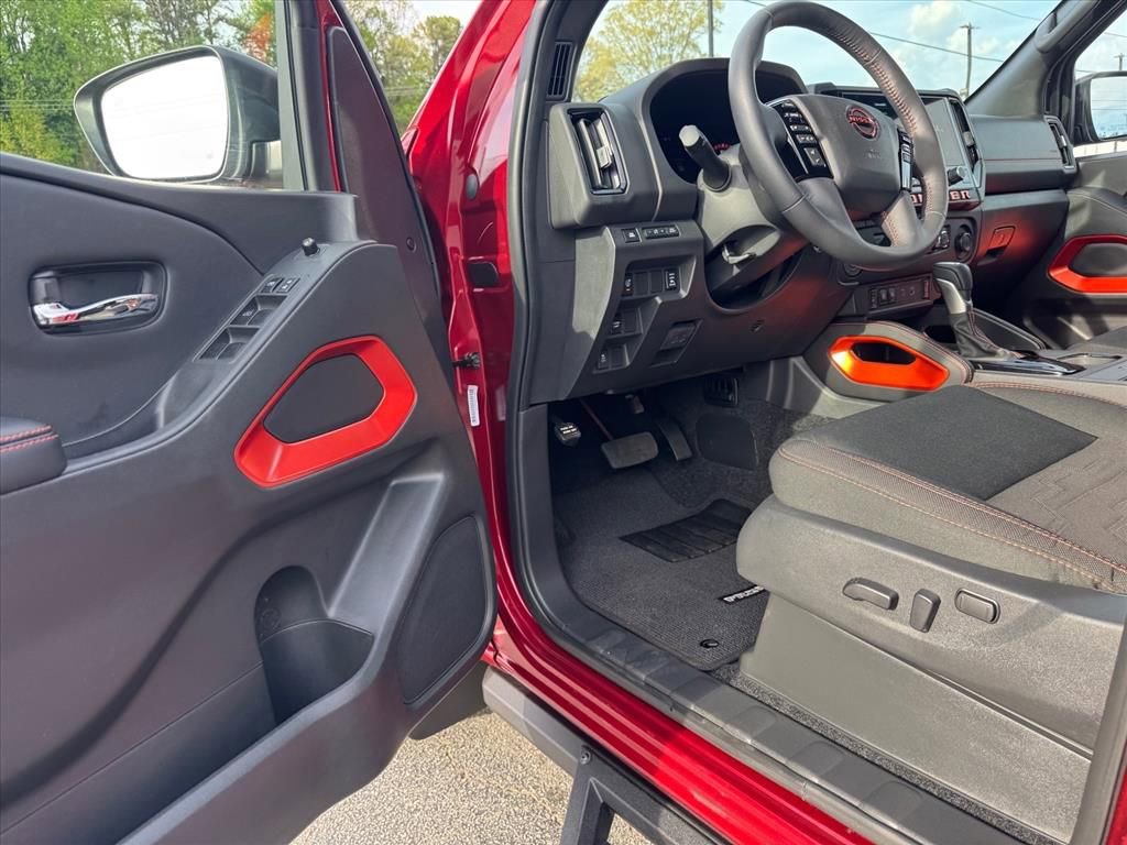 Certified 2025 Nissan Frontier Pro-X w/ Pro Convenience Package image 14