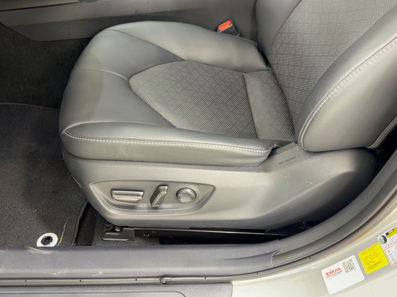 Used 2024 Toyota Camry XSE FWD image 16
