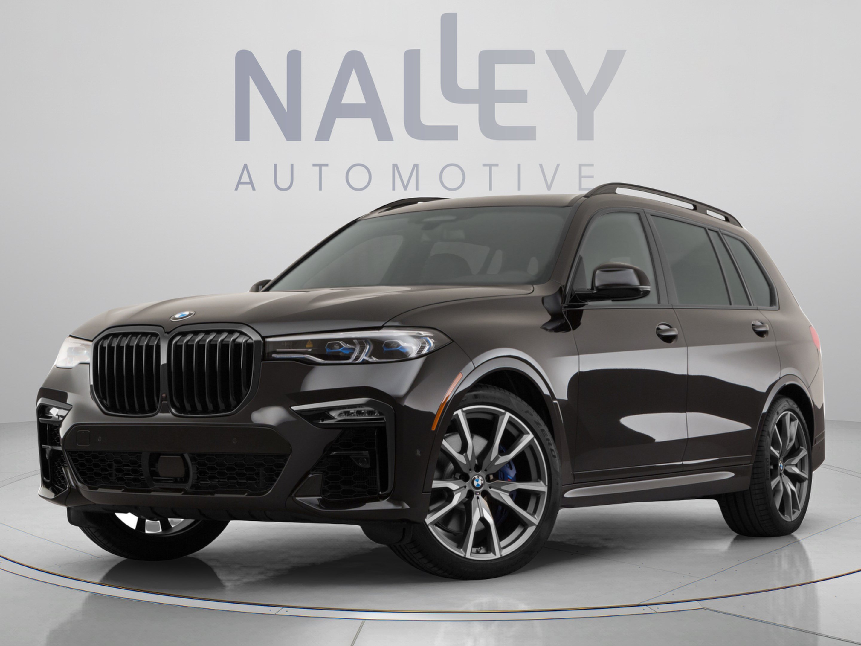 Used 2022 BMW X7 M50i w/ Dynamic Handling Package AWD/4WD image 11